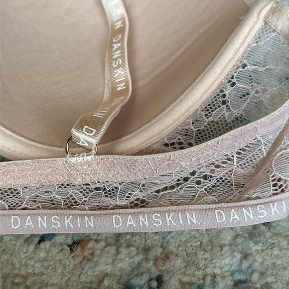 Danskin Bra Size 36C - Picture 4 of 5